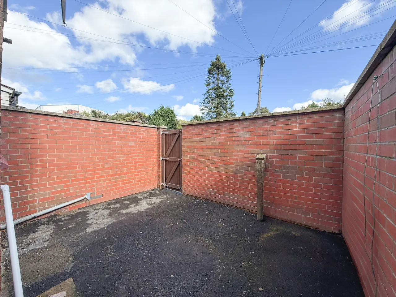 Ashton Road, Oldham, OL8, photo 8