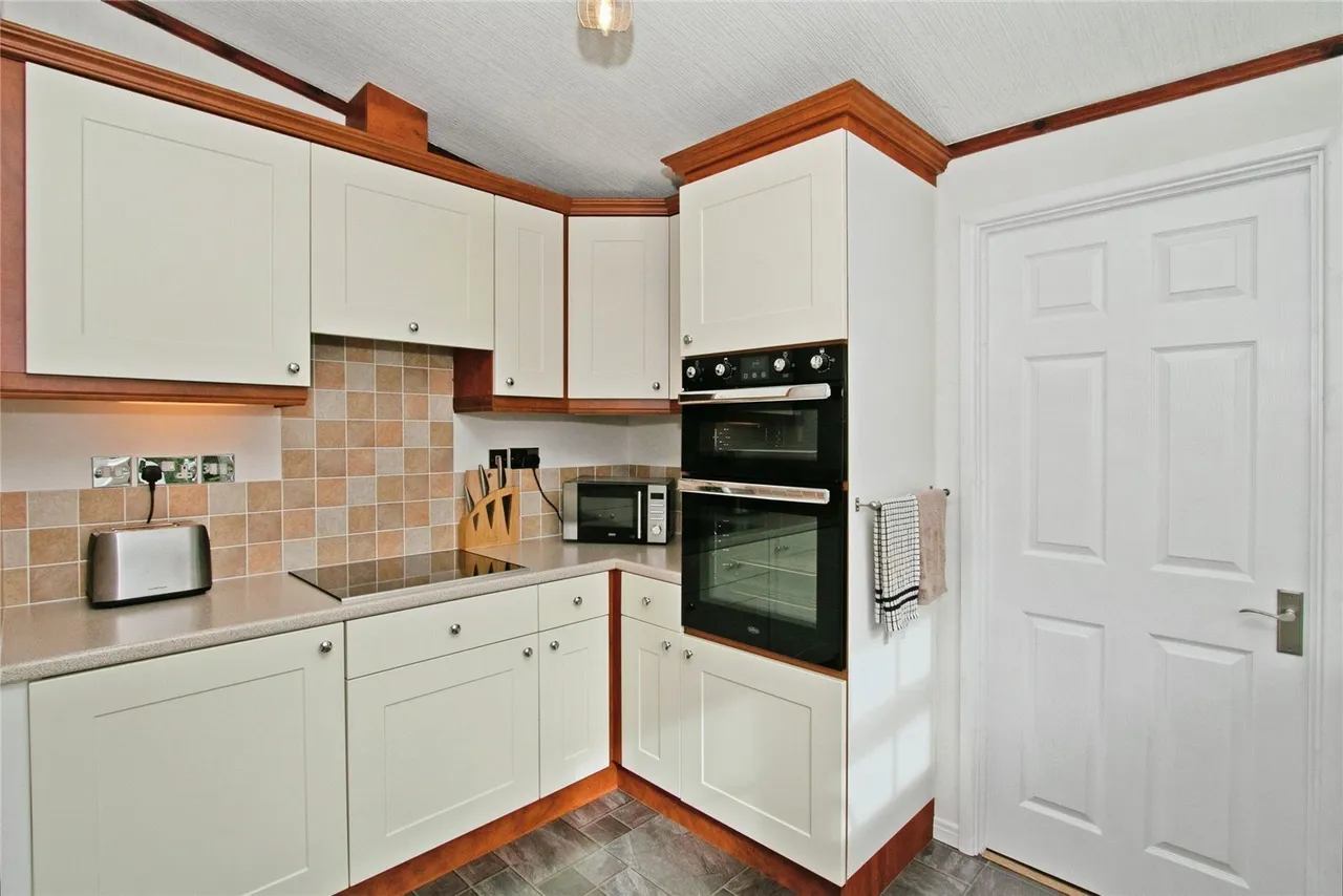 Cosawes Park Homes, Perranarworthal, TR3, photo 8