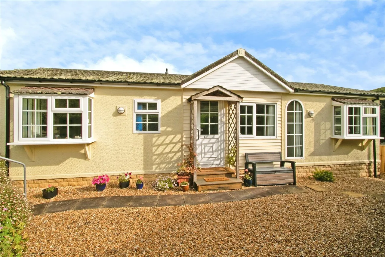Cosawes Park Homes, Perranarworthal, TR3, photo 15