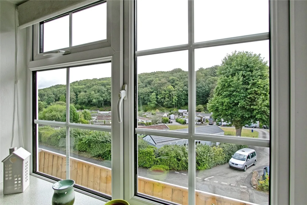 Cosawes Park Homes, Perranarworthal, TR3, photo 18