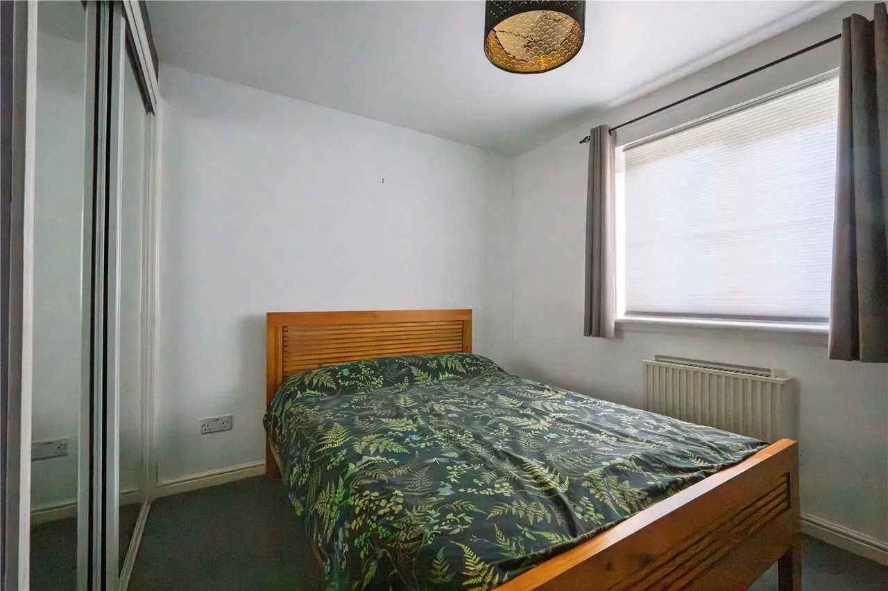 Queens Crescent, LIVINGSTON, West Lothian, EH54, photo 4