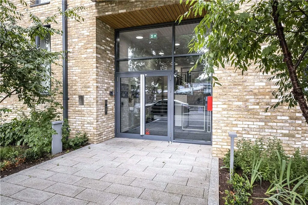 Beatrice Place, London, SW19, photo 8