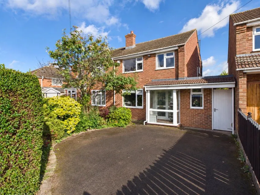 3 bed house for sale, Haydale Gardens, Longlevens