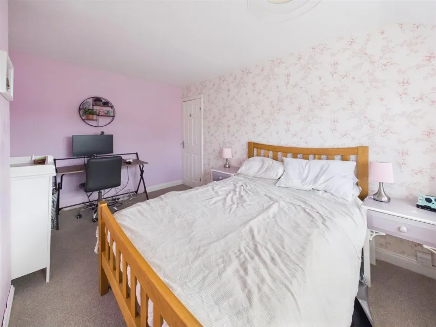 Haydale Gardens, Longlevens, photo 17