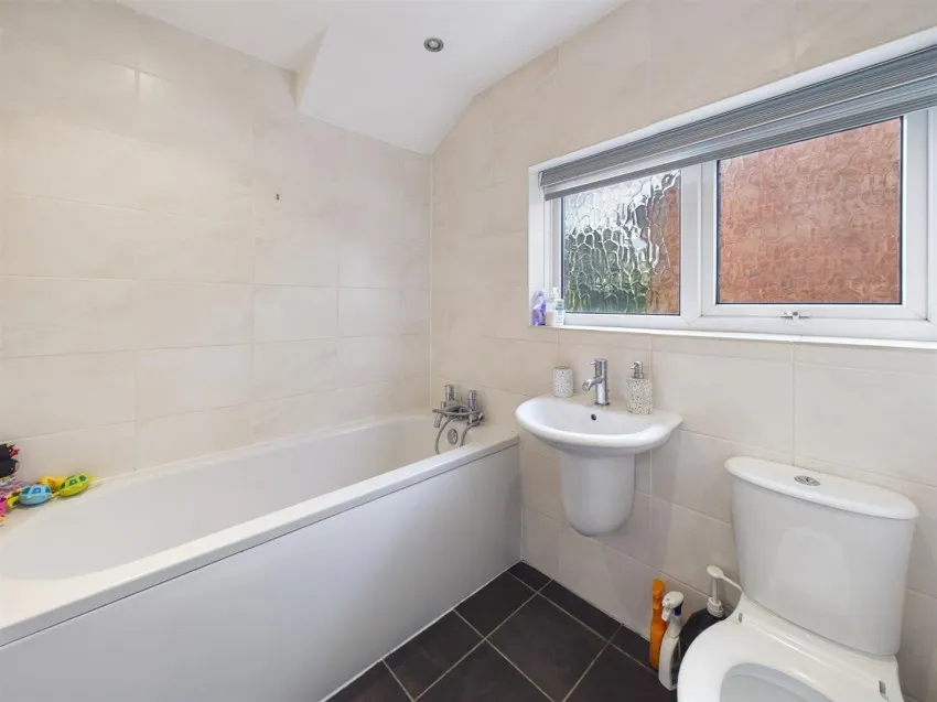 Haydale Gardens, Longlevens, photo 19