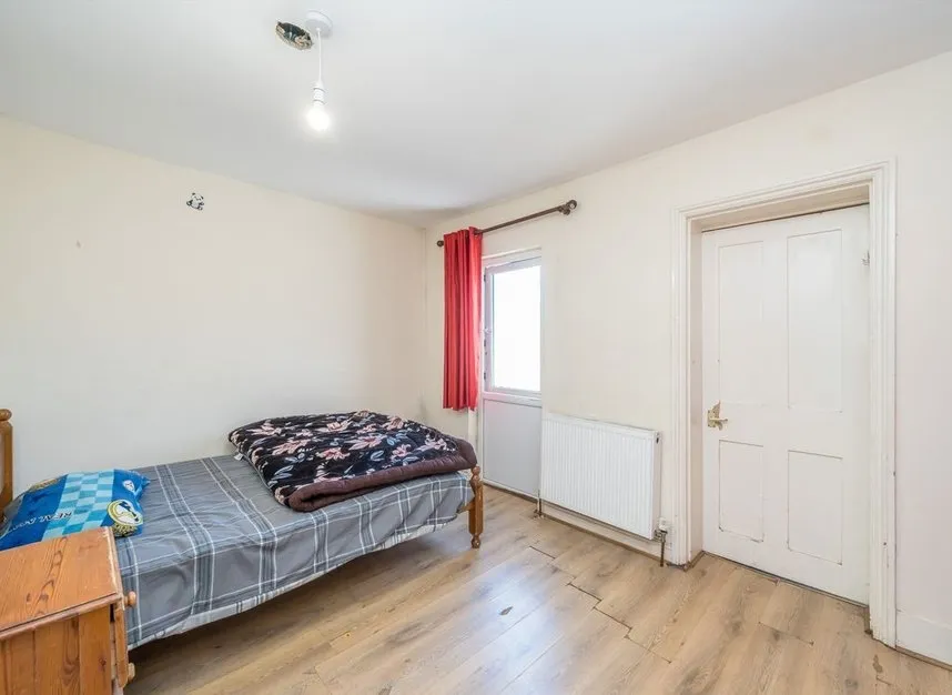 Station Road, Hounslow, TW3, photo 4