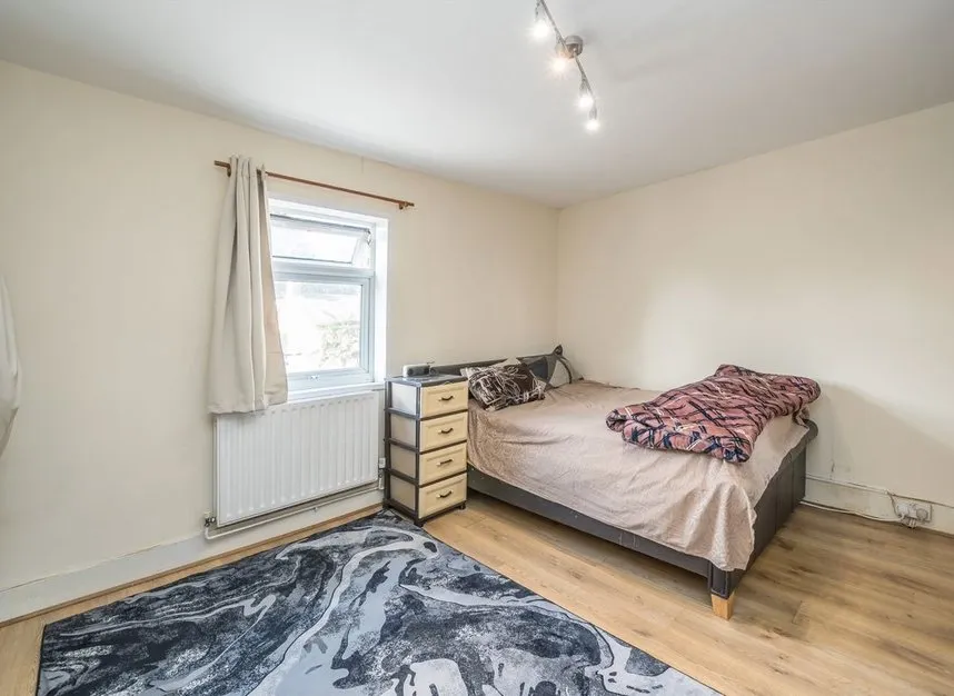 Station Road, Hounslow, TW3, photo 5
