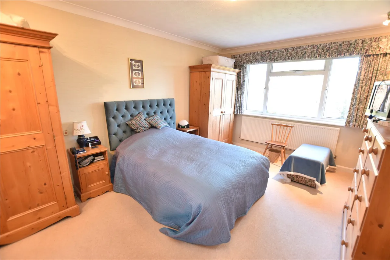 Fernhill Road, Farnborough, Hampshire, GU14 9SA, photo 10