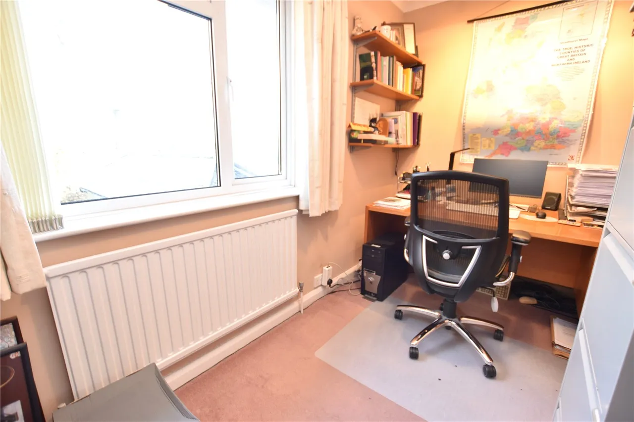 Fernhill Road, Farnborough, Hampshire, GU14 9SA, photo 16
