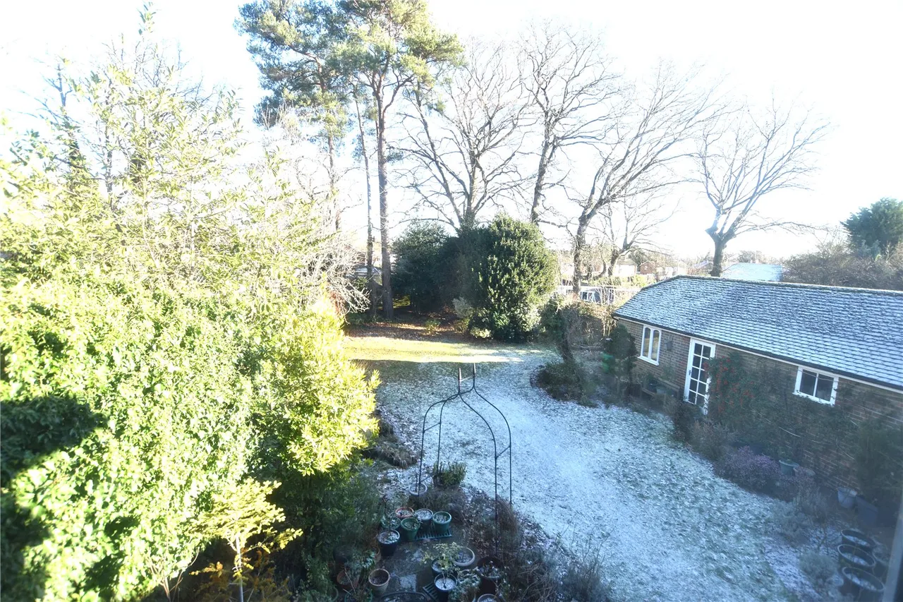 Fernhill Road, Farnborough, Hampshire, GU14 9SA, photo 19