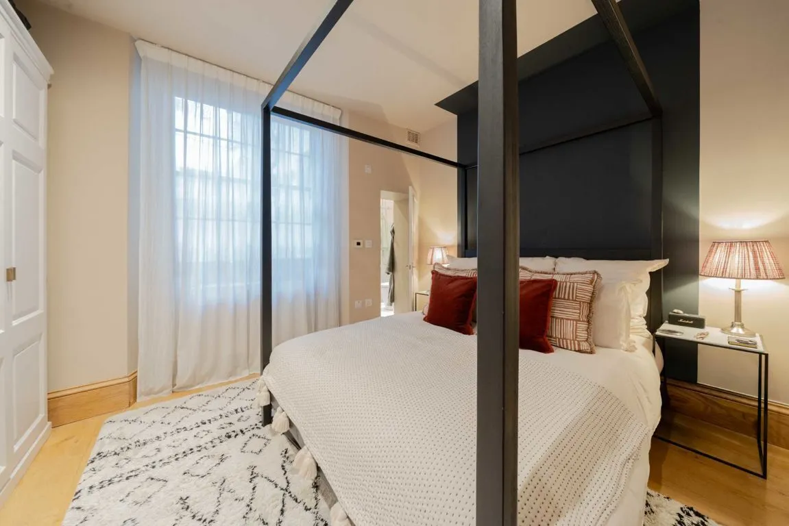 St. Georges Square, Pimlico, SW1V, photo 6