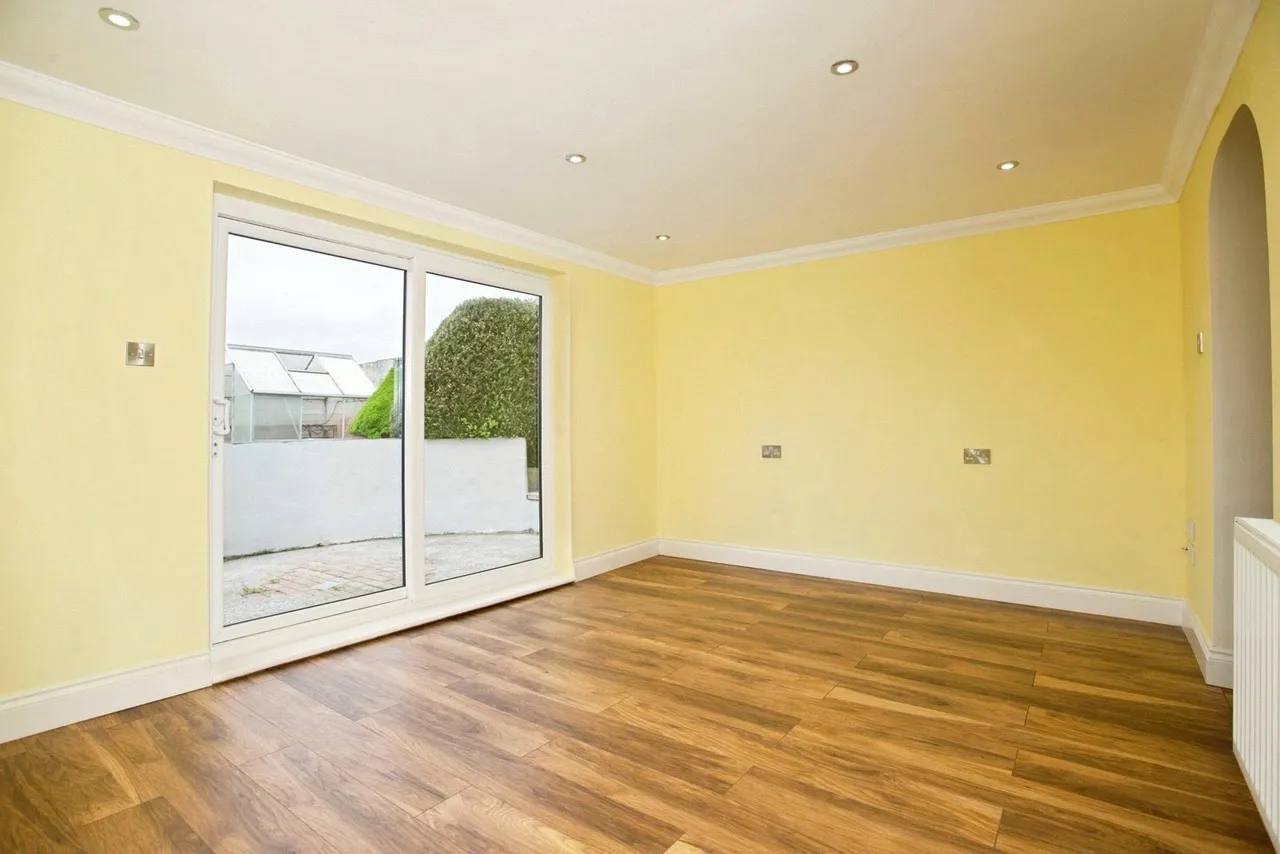 Greatlands Crescent, Plymouth, PL2, photo 13