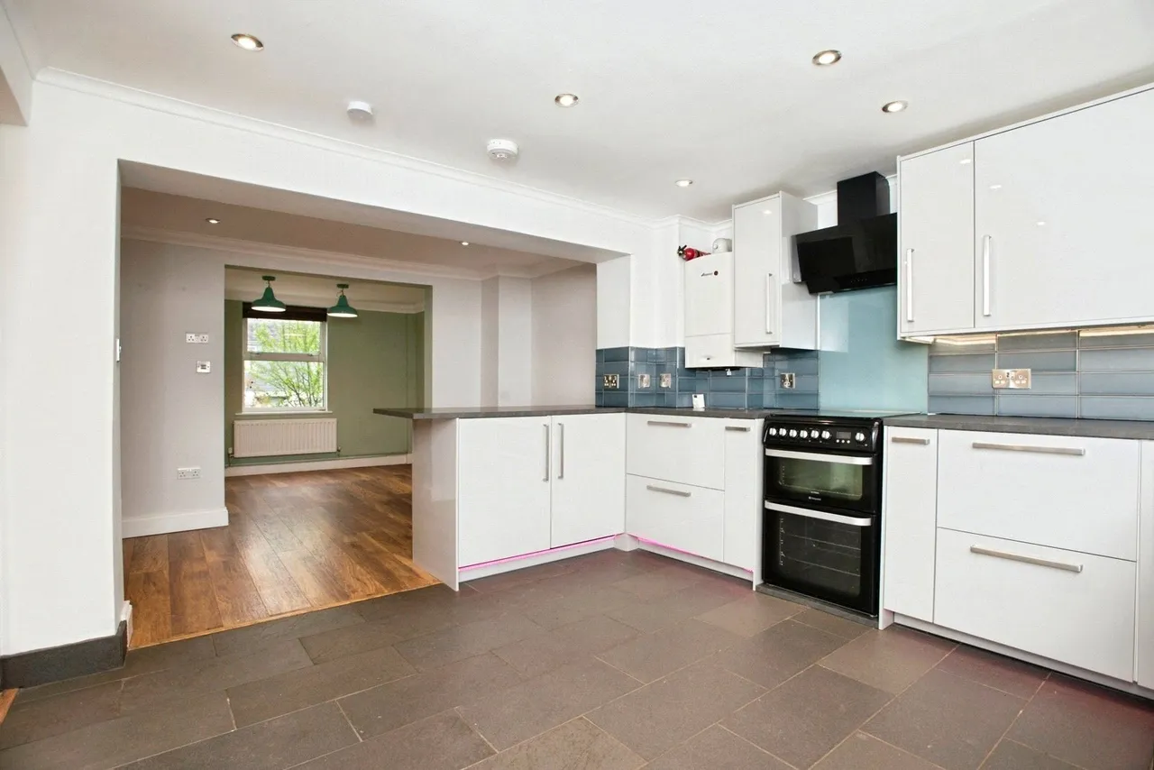 Greatlands Crescent, Plymouth, PL2, photo 2