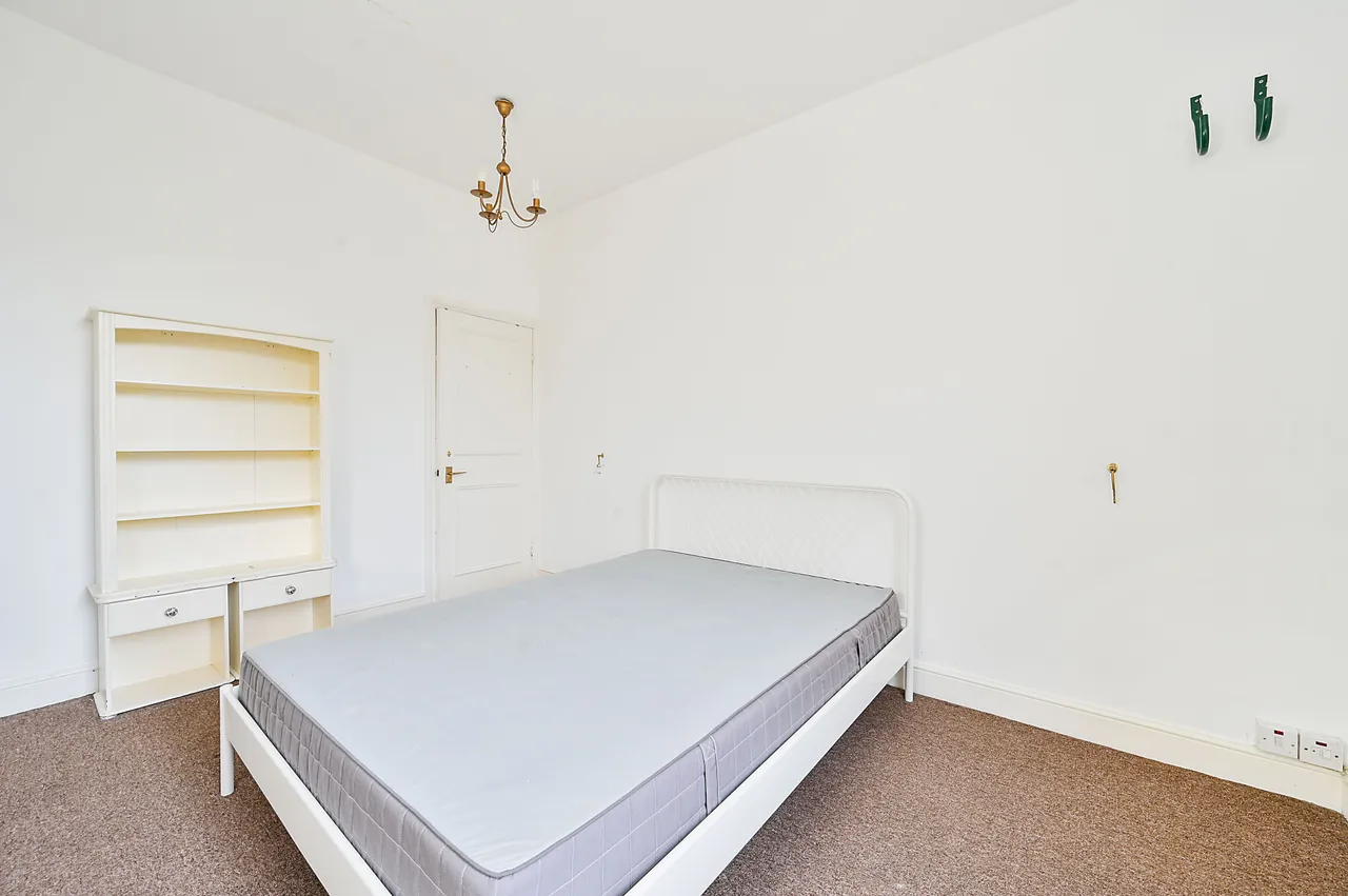 Flat 2, 46 Edith Road, London, photo 6