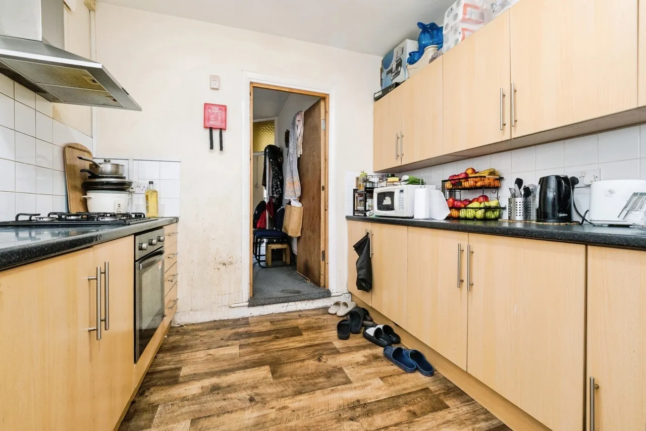 Ashford Road, East Ham, London, E6, photo 9