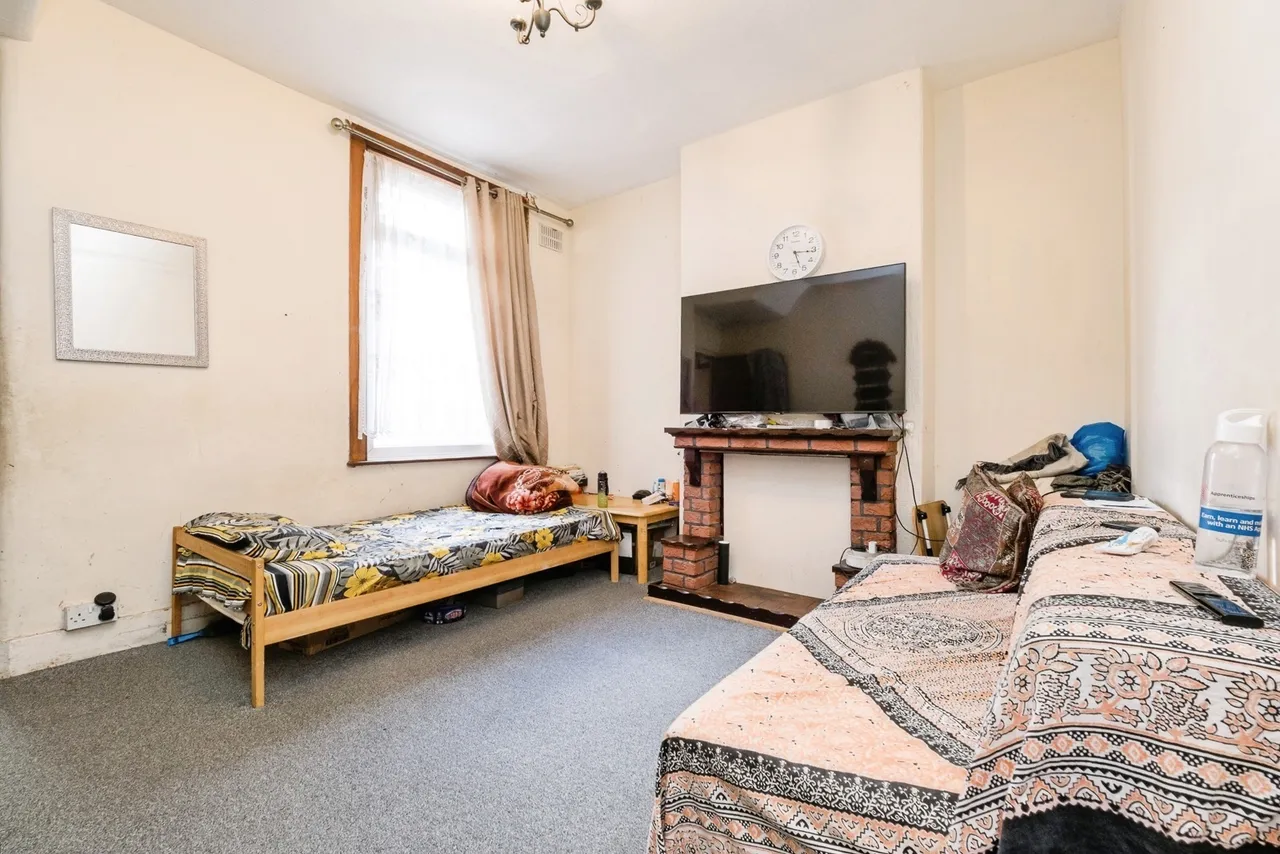 Ashford Road, East Ham, London, E6, photo 4