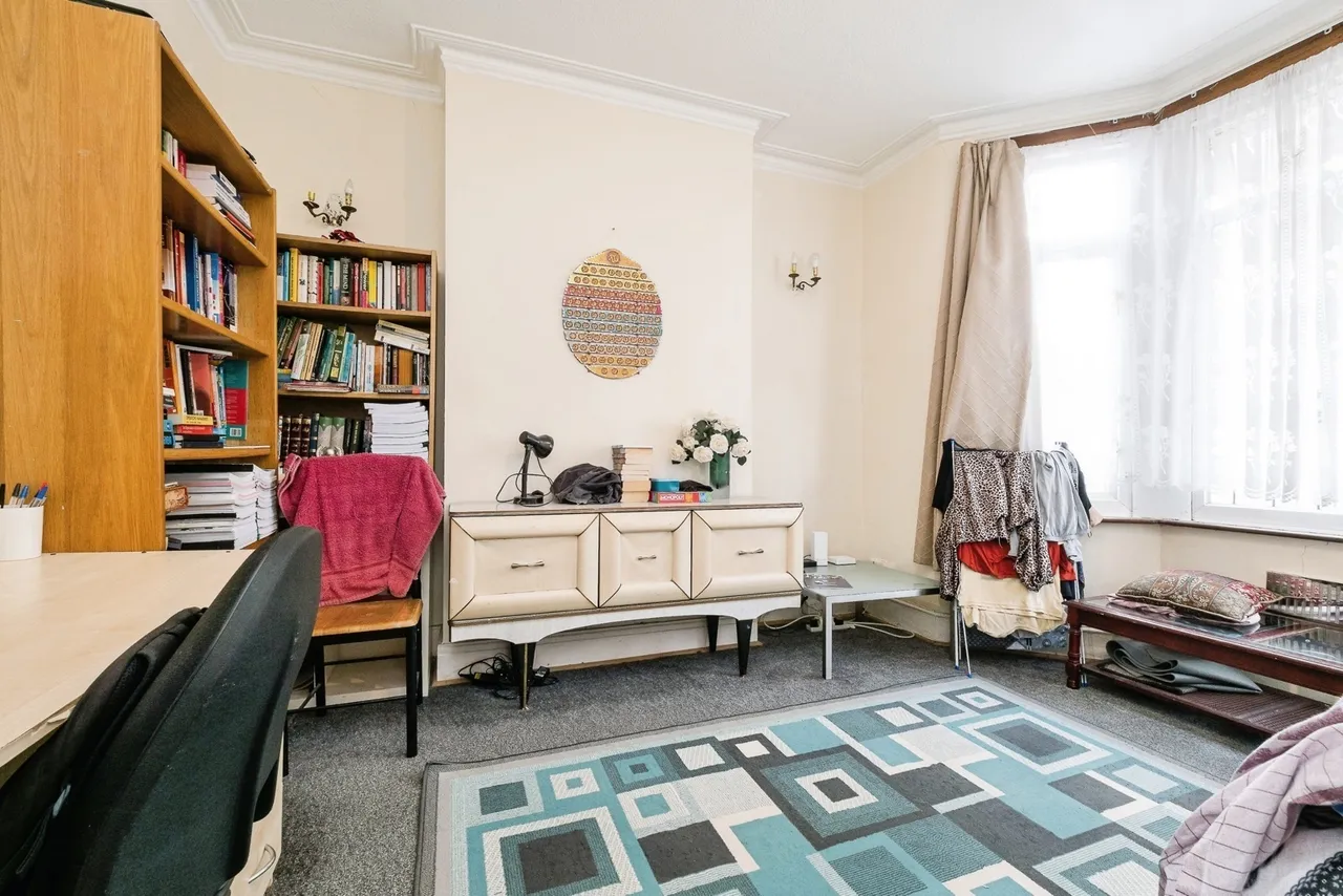 Ashford Road, East Ham, London, E6, photo 6