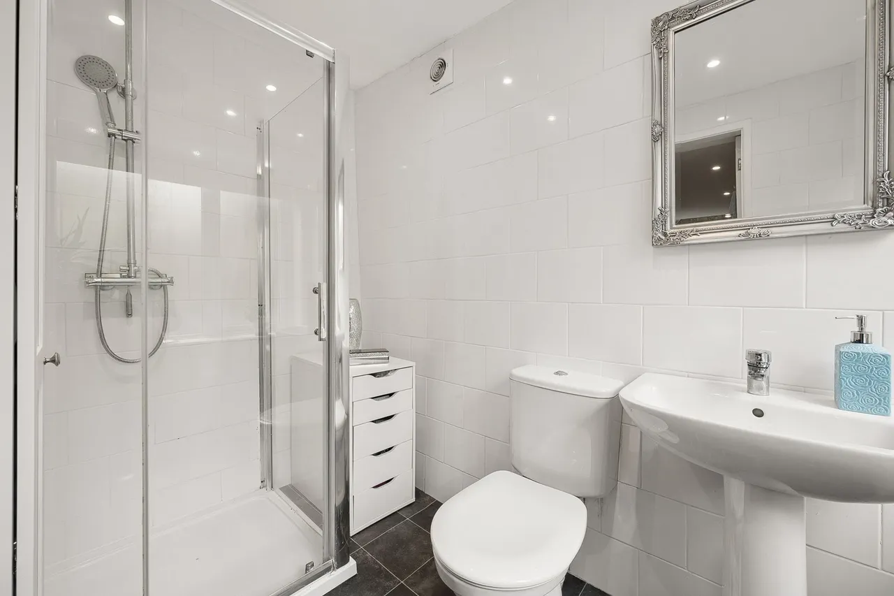 Heathbank Road, Cheadle, photo 14