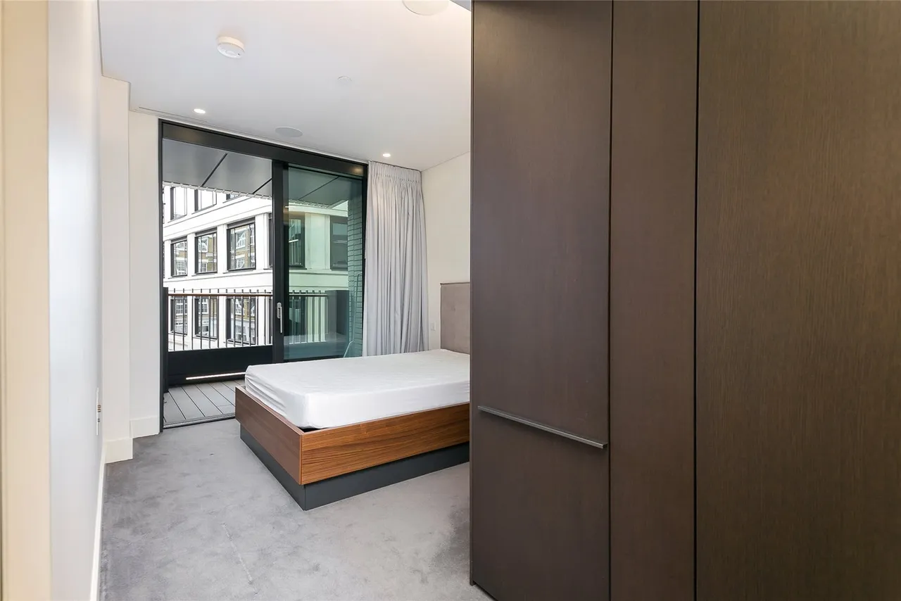 Rathbone Square, Fitzrovia, W1T, photo 4