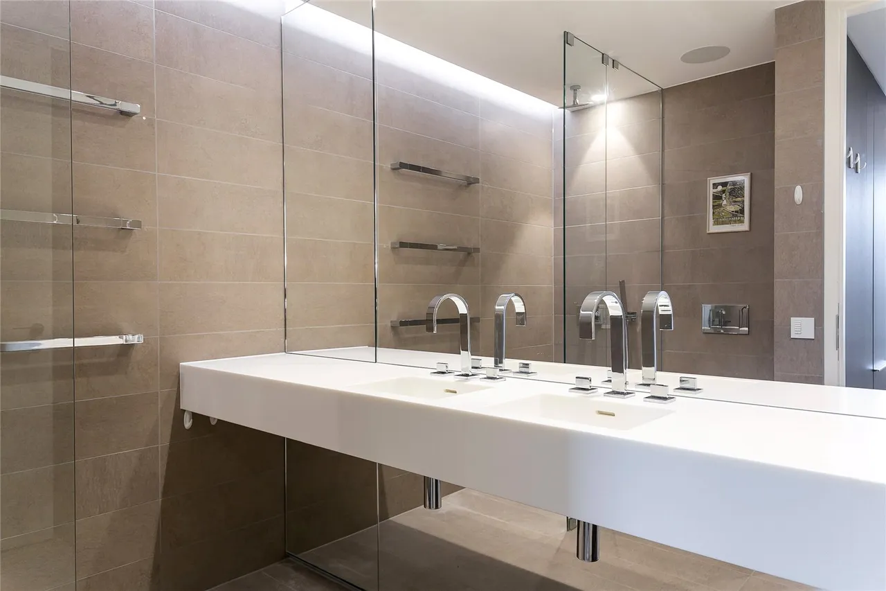 Rathbone Square, Fitzrovia, W1T, photo 9