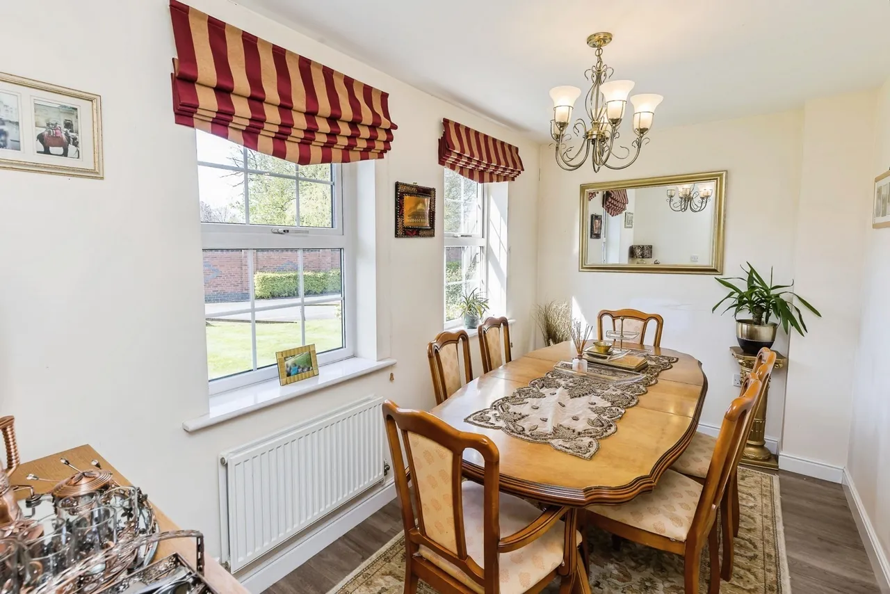 Barnston Court, Mickle Trafford, CH2, photo 9