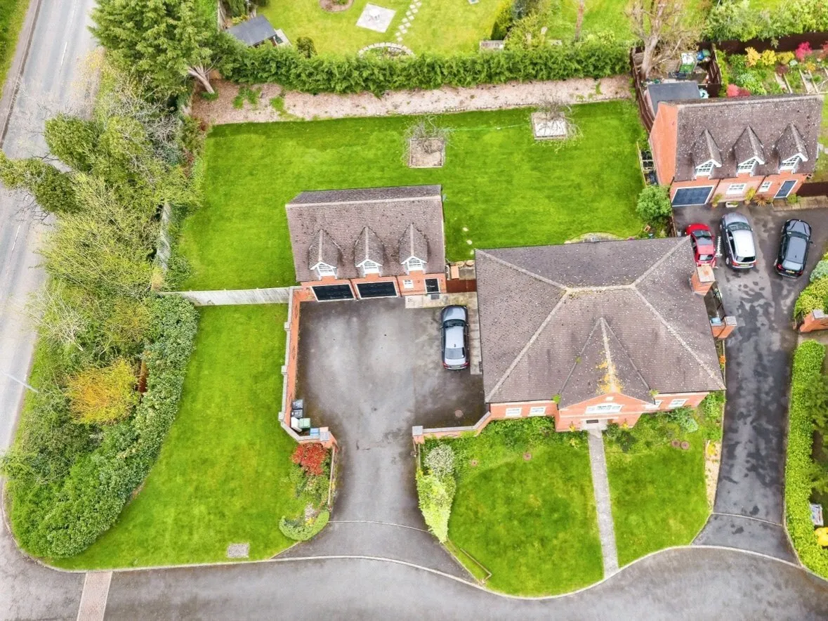 Barnston Court, Mickle Trafford, CH2, photo 2