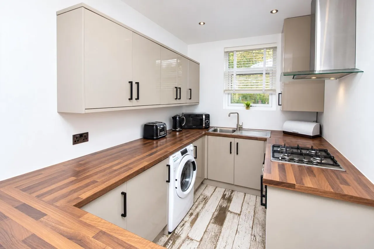 Prospect Avenue, Darwen, BB3, photo 4