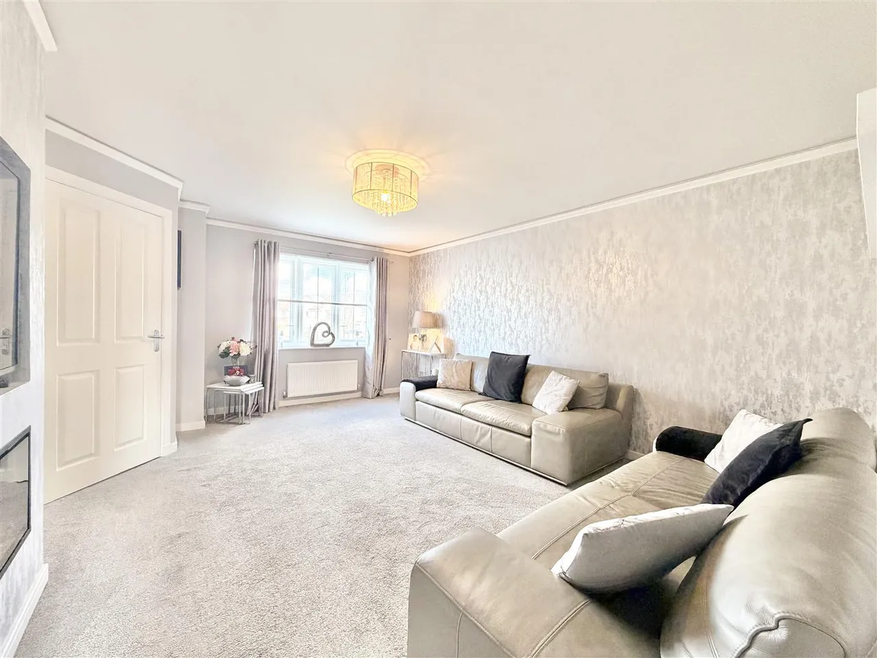 Holstein Avenue, Hamilton, Hamilton, ML3 8SE, photo 4