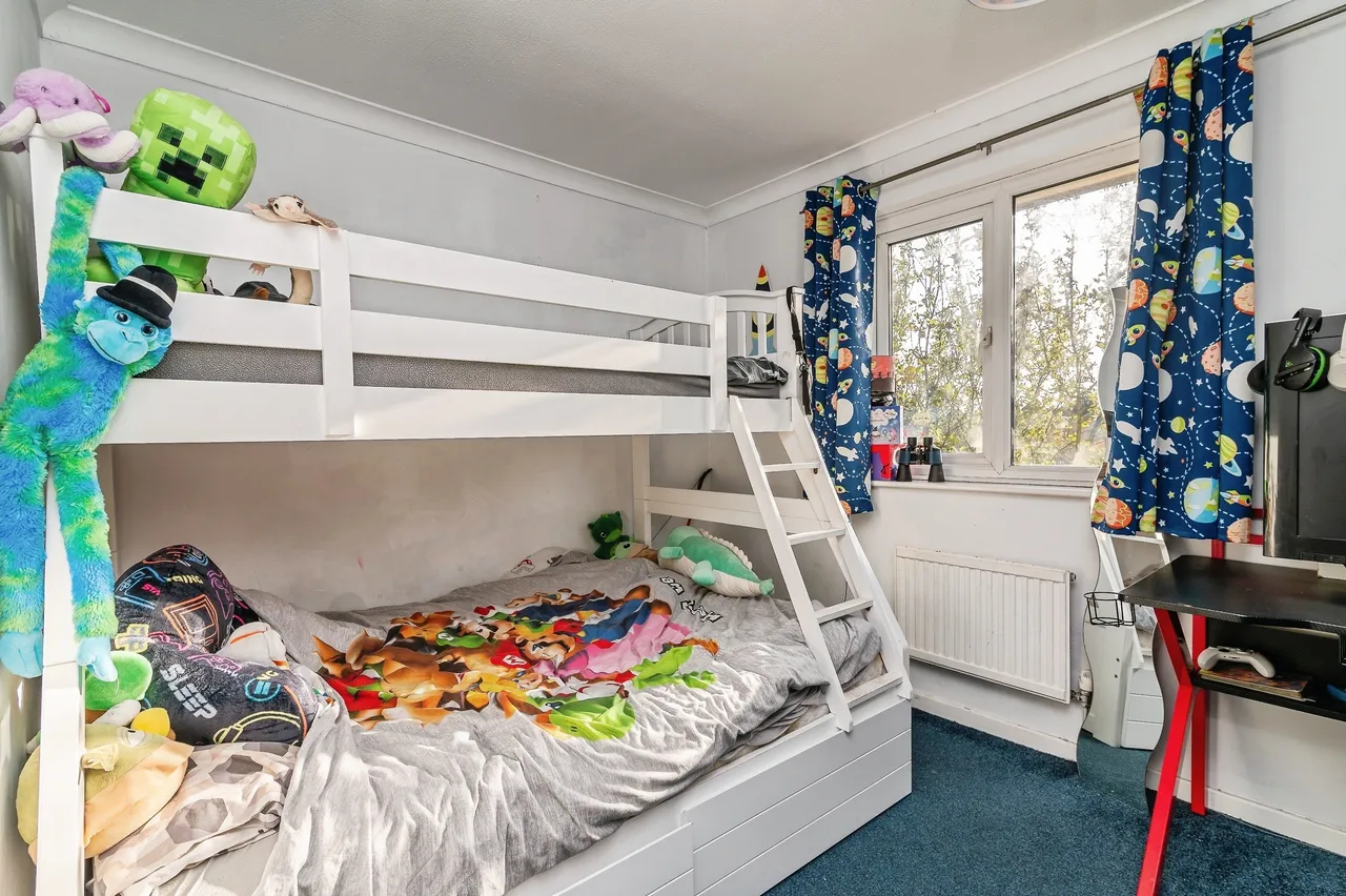 Dean Close, Nottingham, NG8, photo 11