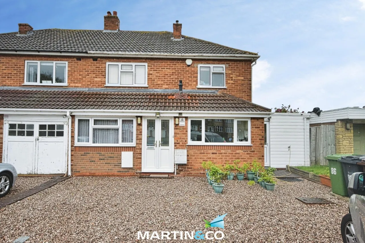 3 bed house for sale — Hobs Moat Road, Solihull