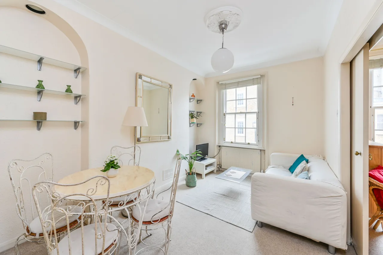 1 bed flat for sale — Second Floor, 34 Denbigh Street, London