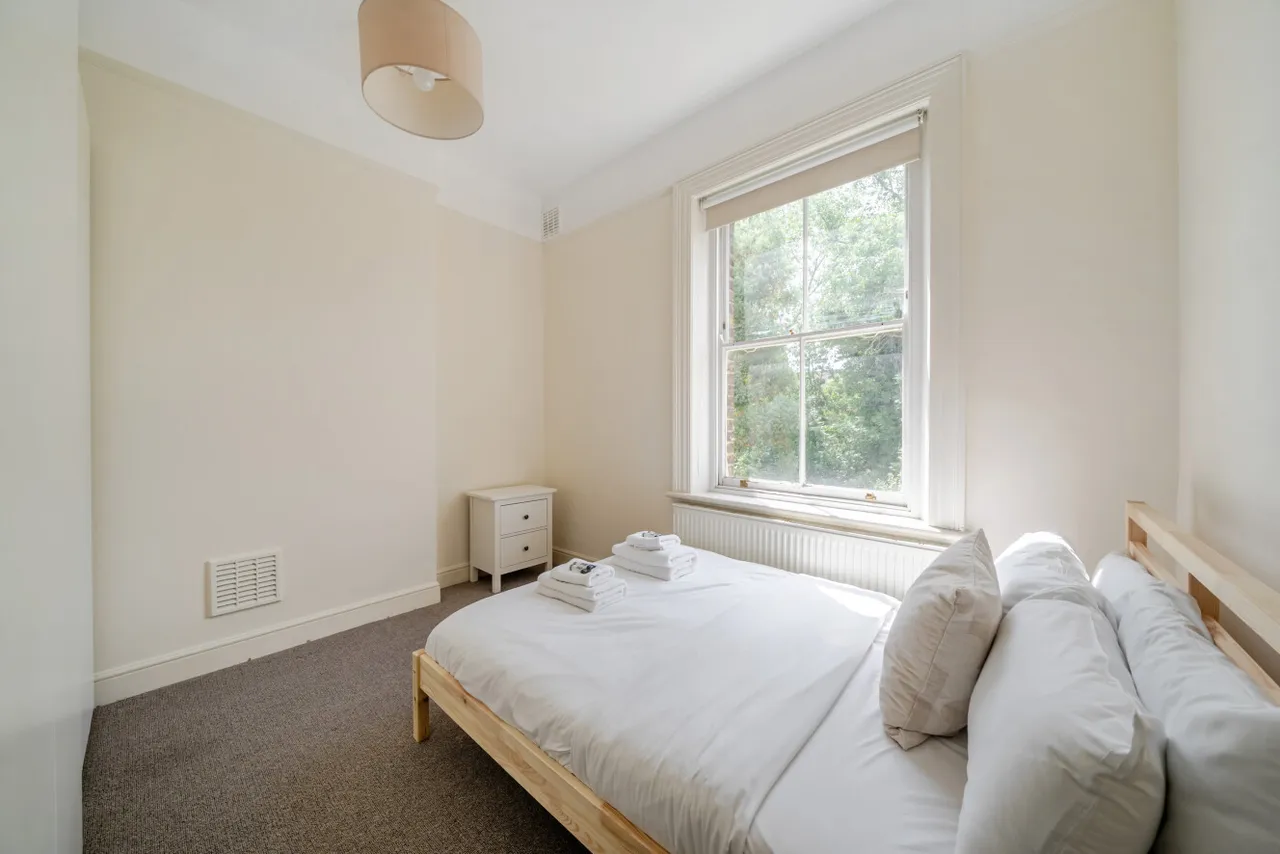 Lewisham Park, Hither Green, London, SE13, photo 6