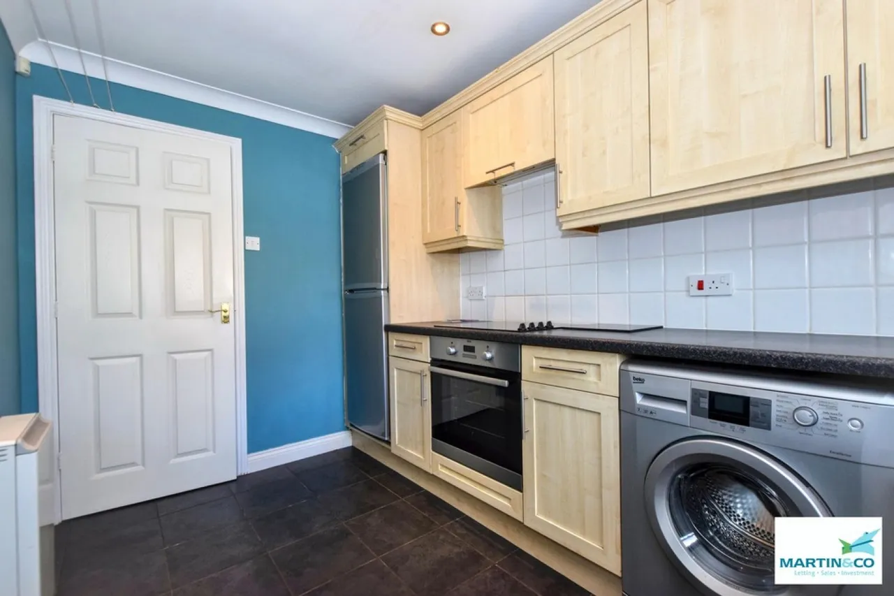 Queens Park Court, Hinckley, photo 7