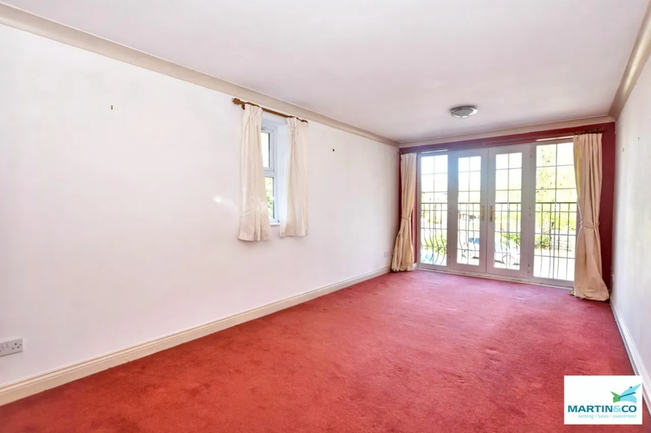 Queens Park Court, Hinckley, photo 4