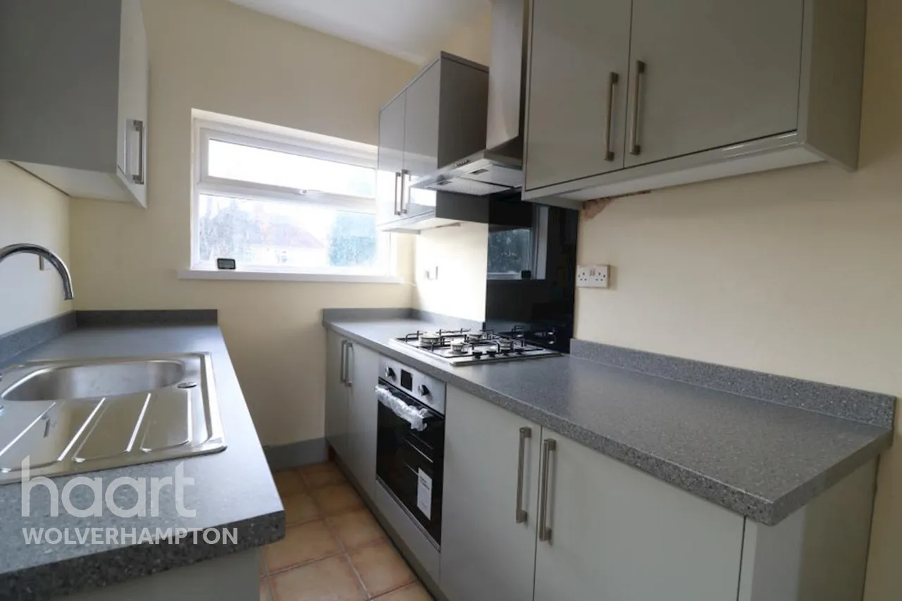 Lynton Avenue, Wolverhampton, WV6, photo 2