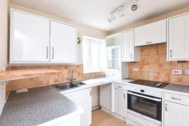 Madley Brook Lane, Witney, OX28, photo 2