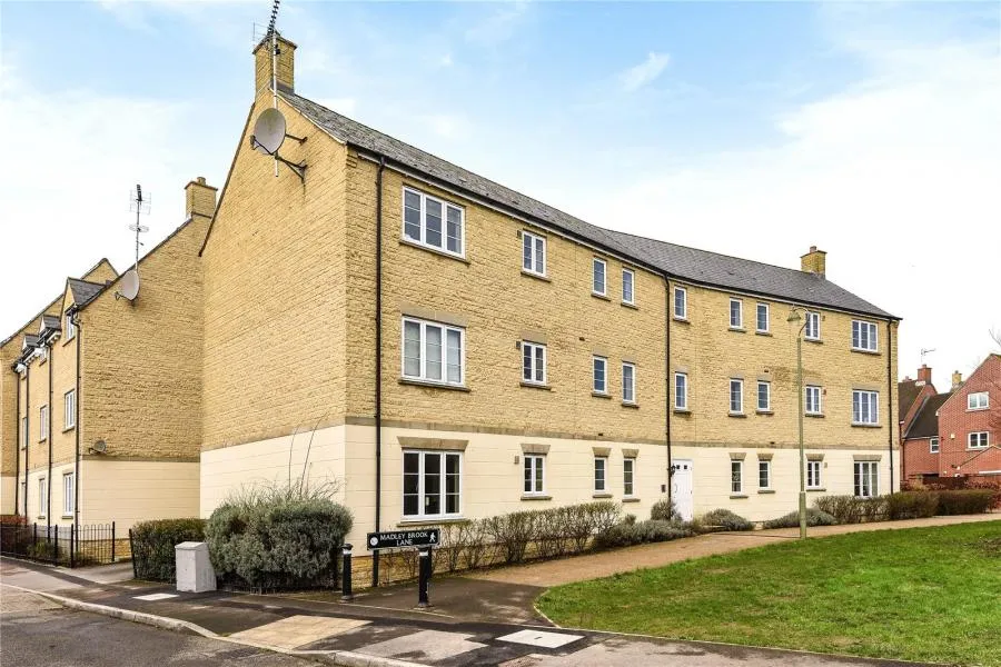 2 bed flat to rent, Madley Brook Lane, Witney, OX28
