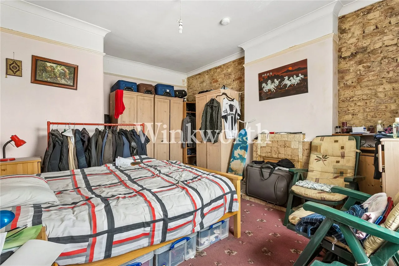 Pymmes Road, London, N13, photo 12