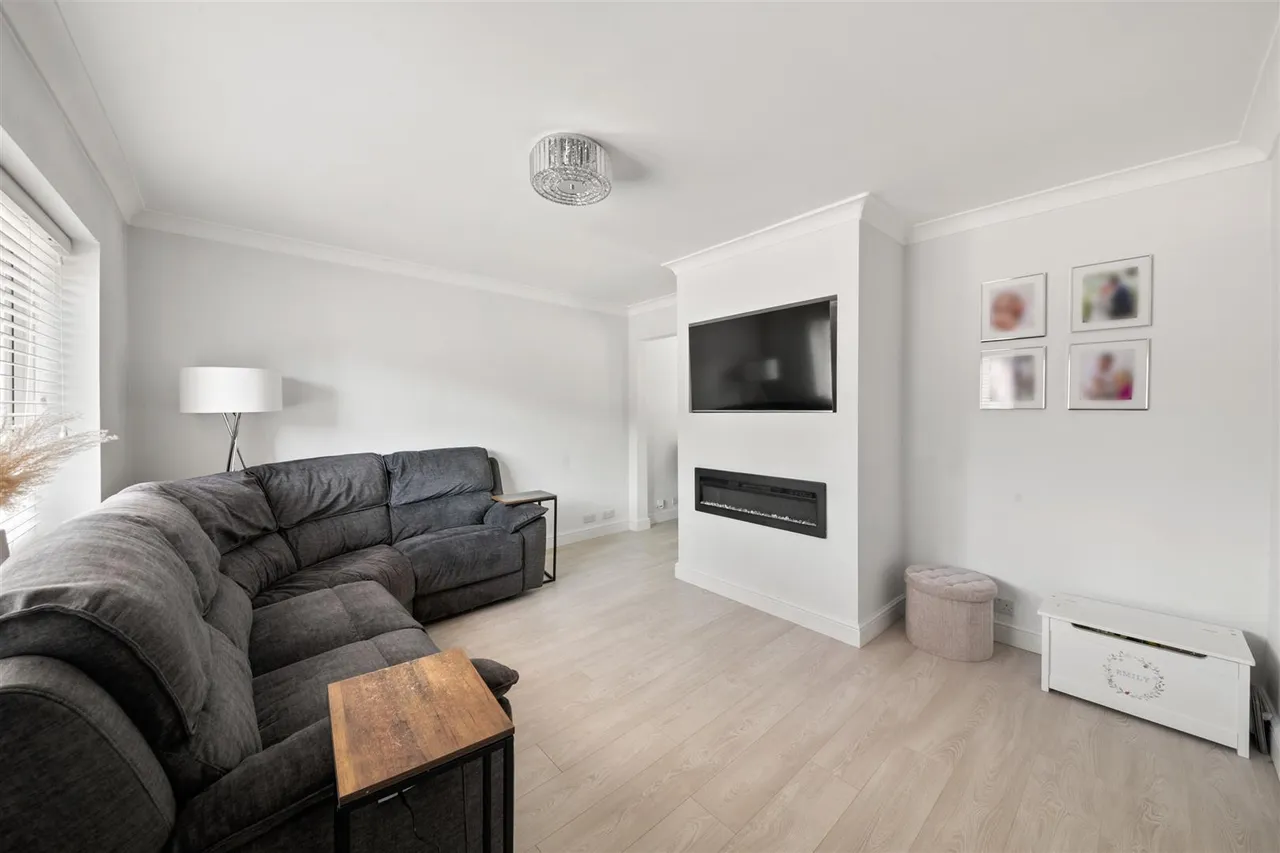 Castleton Road, Ruislip, photo 11