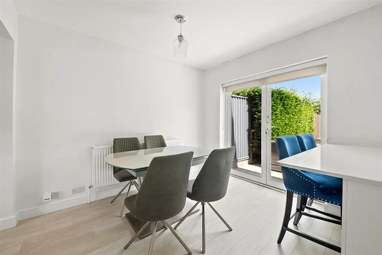 Castleton Road, Ruislip, photo 9