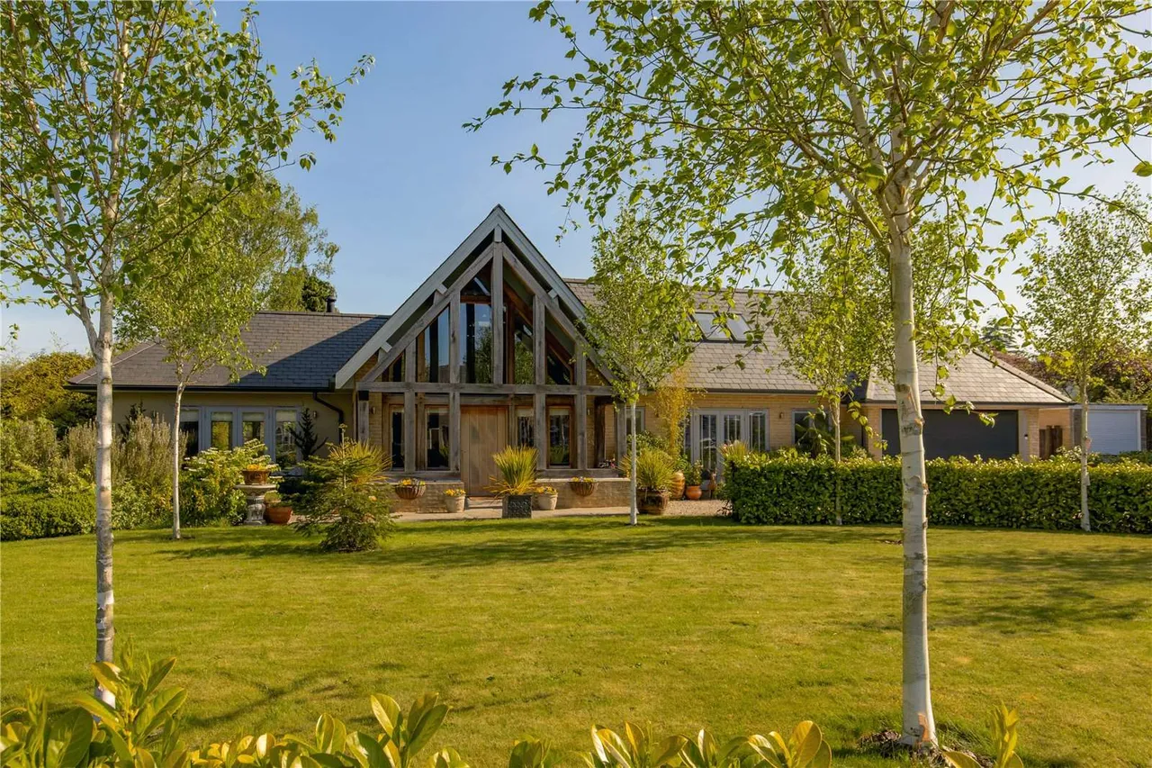 4 bed house for sale — High Street, Balsham, Cambridge, CB21 4DJ