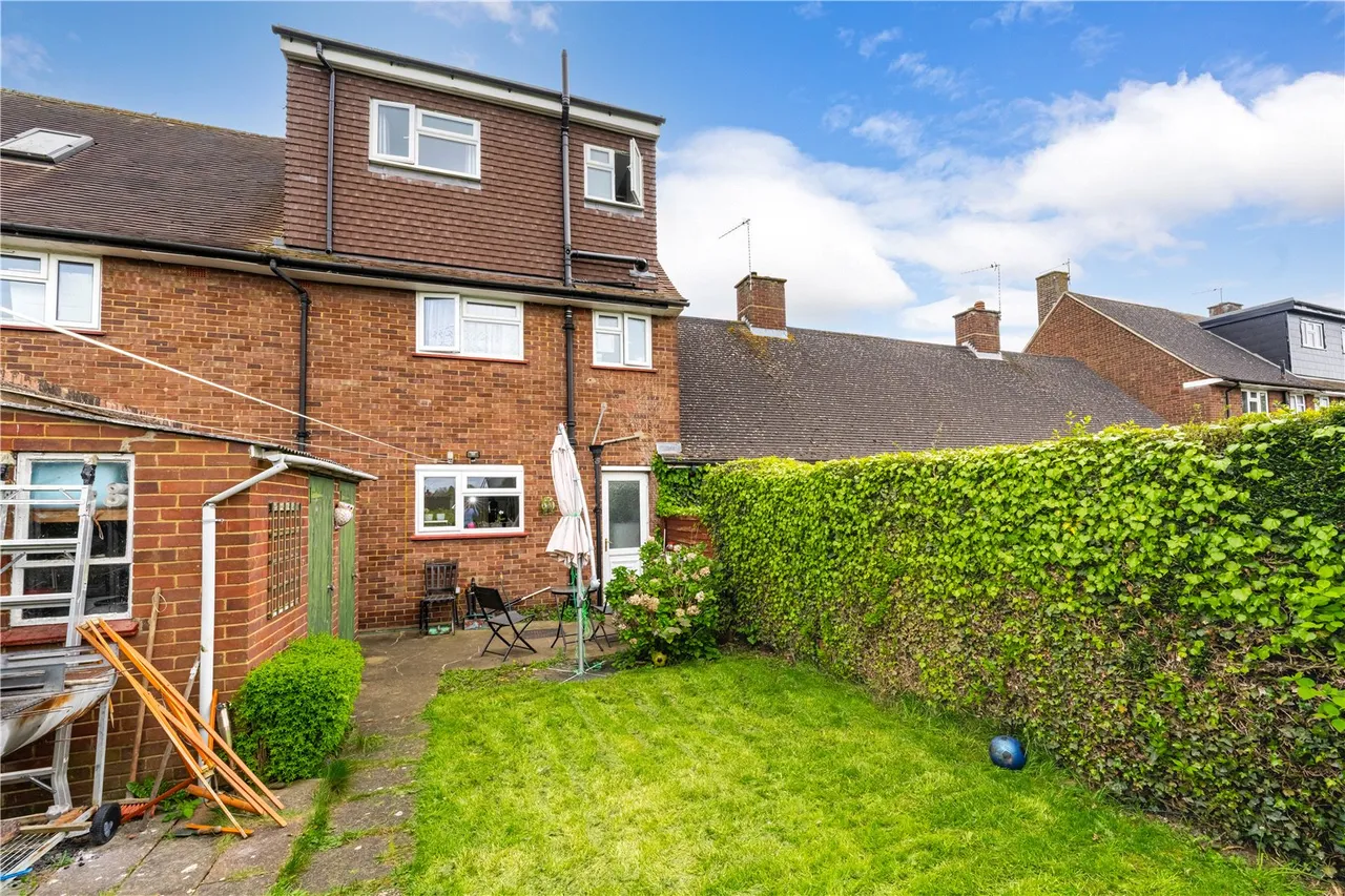 Wigley Road, Hanworth, Middlesex, TW13 5HD, photo 8