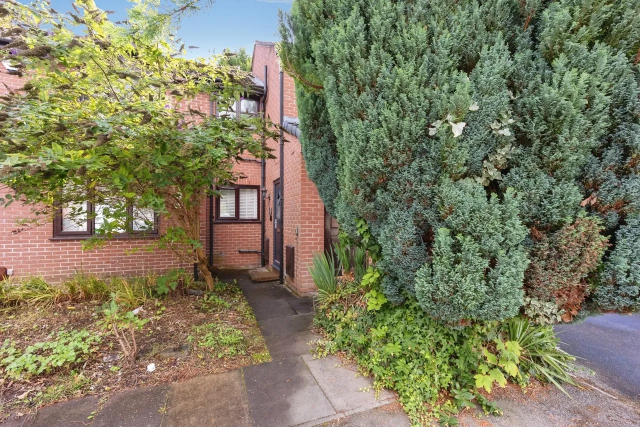 Abbotside Close, Whalley Range, Manchester, M16, photo 11