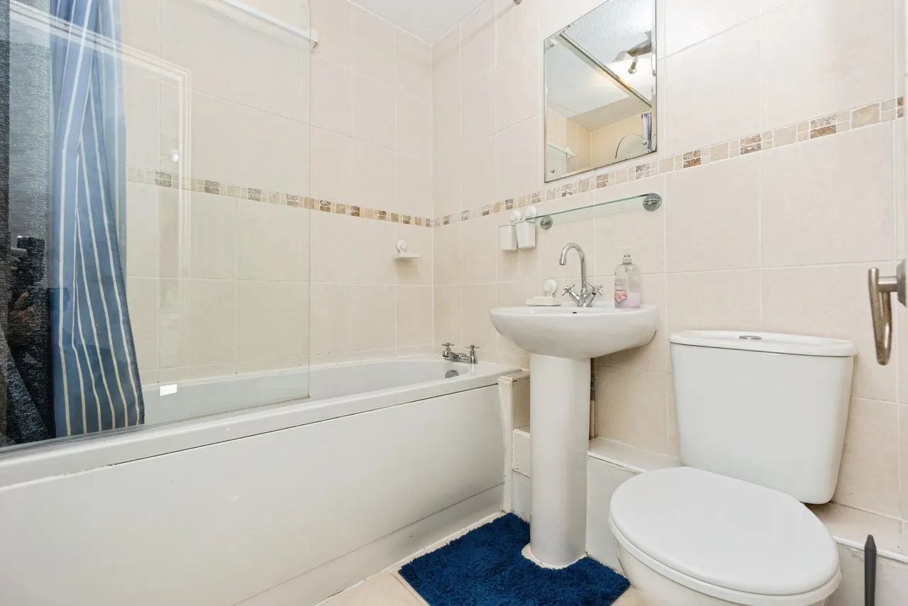 Abbotside Close, Whalley Range, Manchester, M16, photo 4