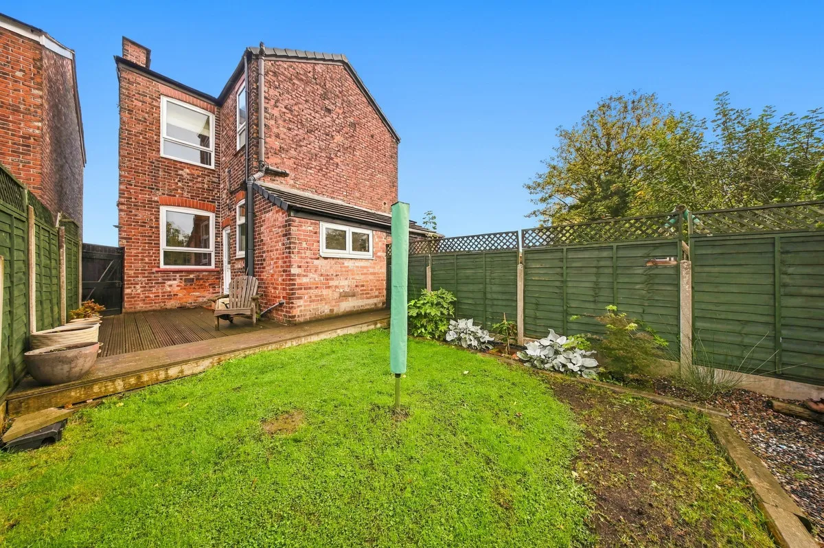 Vicarage Road, Stockport, SK3, photo 22