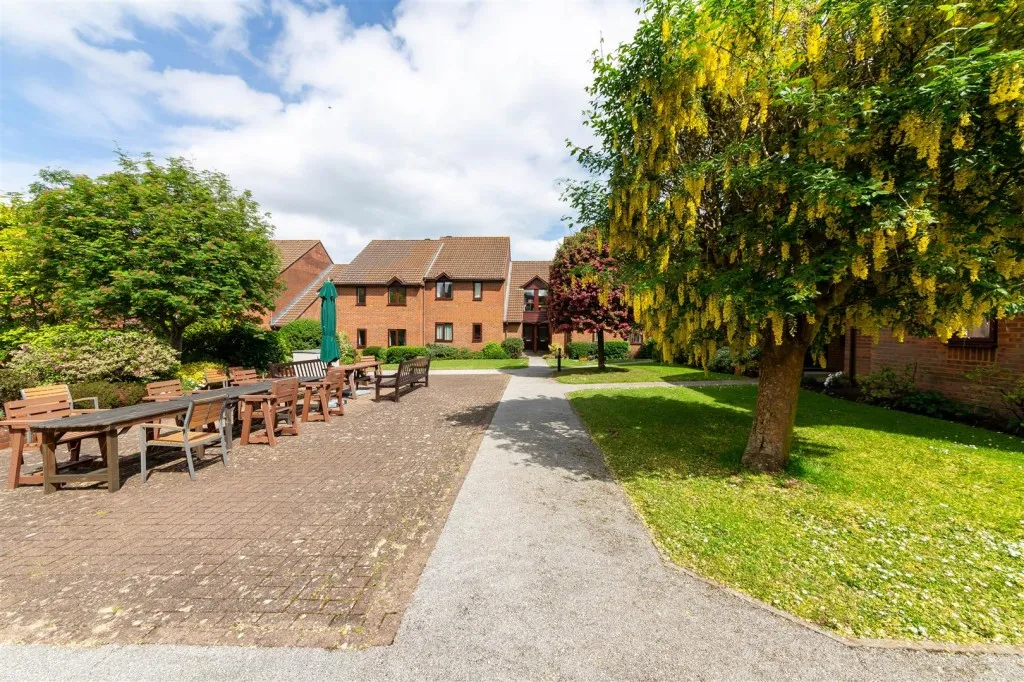 32, Fallodon Court, Fallodon Way, Henleaze, Bristol, BS9 4HQ, photo 13