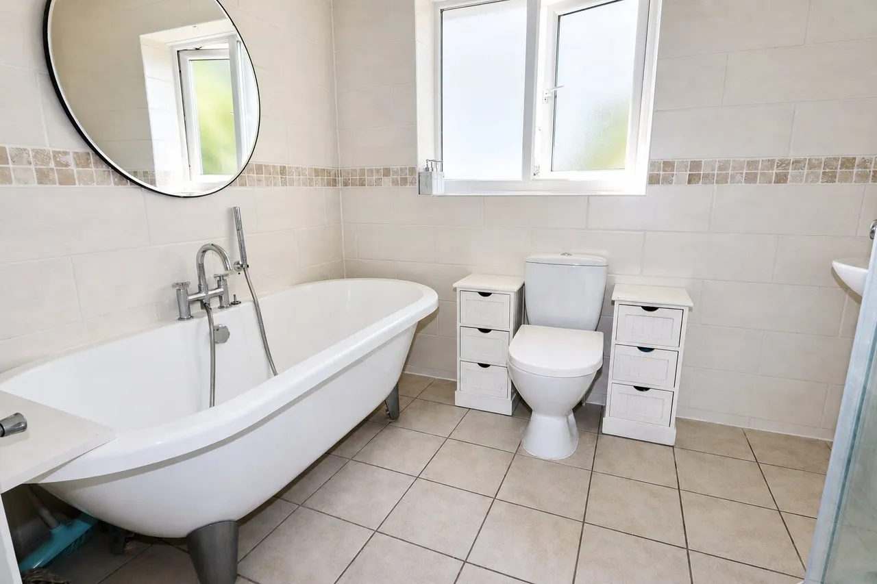 Oakley Road, Corby, NN18, photo 25