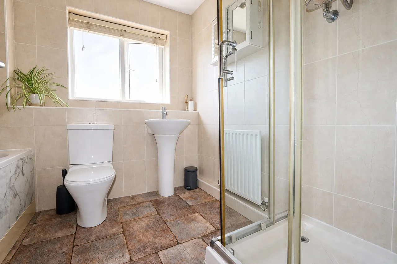 Oakley Road, Corby, NN18, photo 38
