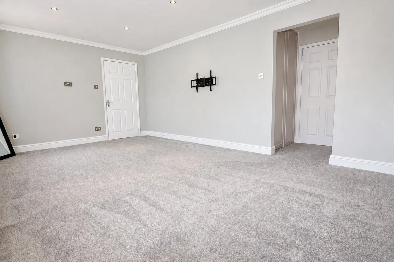Oakley Road, Corby, NN18, photo 24