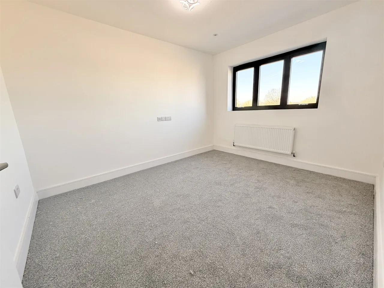 Freshwell Avenue, Romford, RM6, photo 12